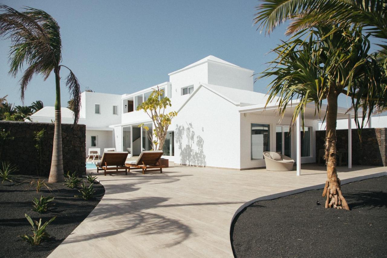 Alava Daire Costa Teguise